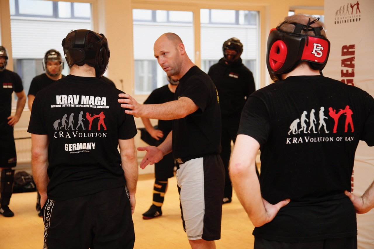 KRAVolution Krav Maga Ausbildung zum Instructor 2 KRAVolution Krav Maga Ausbildung zum Instructor 2